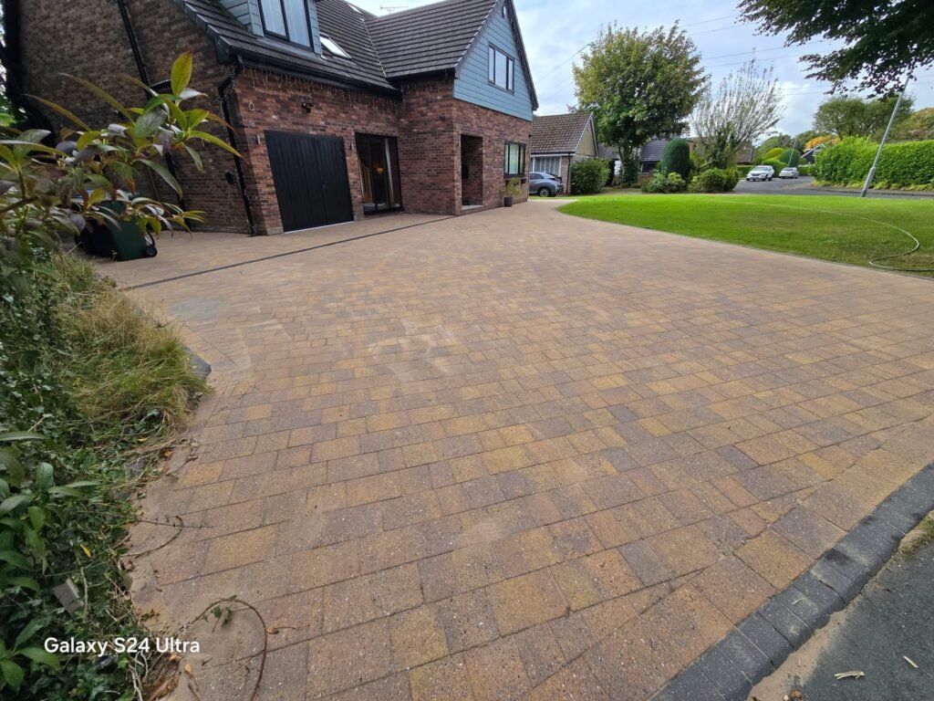 Reliable Pressure Washing in Rochdale – Transform Your Outdoor Space